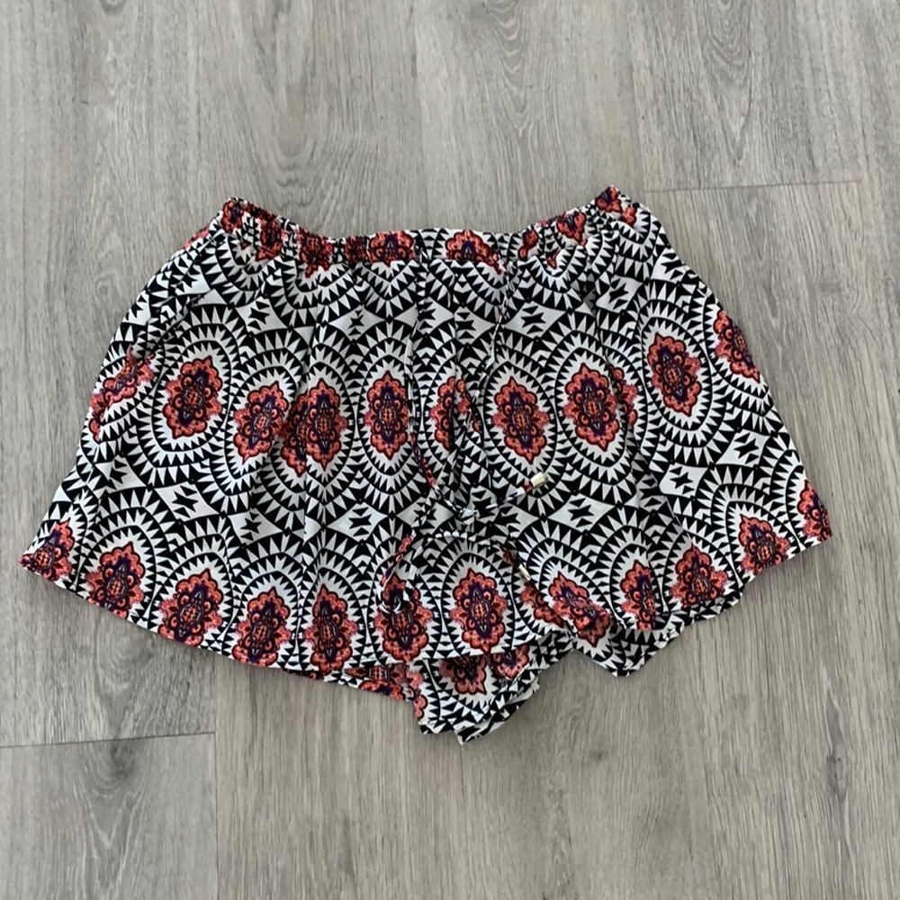 Womens skirt/shorts